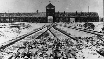 Campo de concentração de Auschwitz - Domínio público
