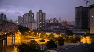 Fotografia ilustra paisagem urbana de São Paulo - Getty Images